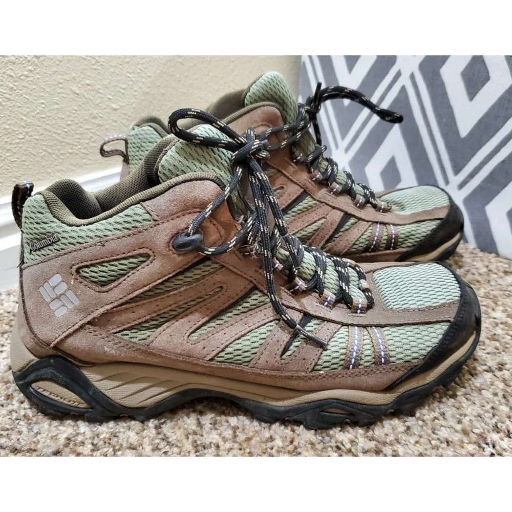 Columbia Waterproof Hiking Boots Men's Size 9 Brown Green Trail Outdoor Shoes